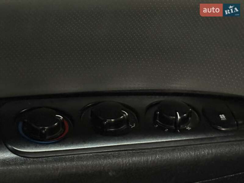 Минивэн Hyundai H-1 2005 в Львове