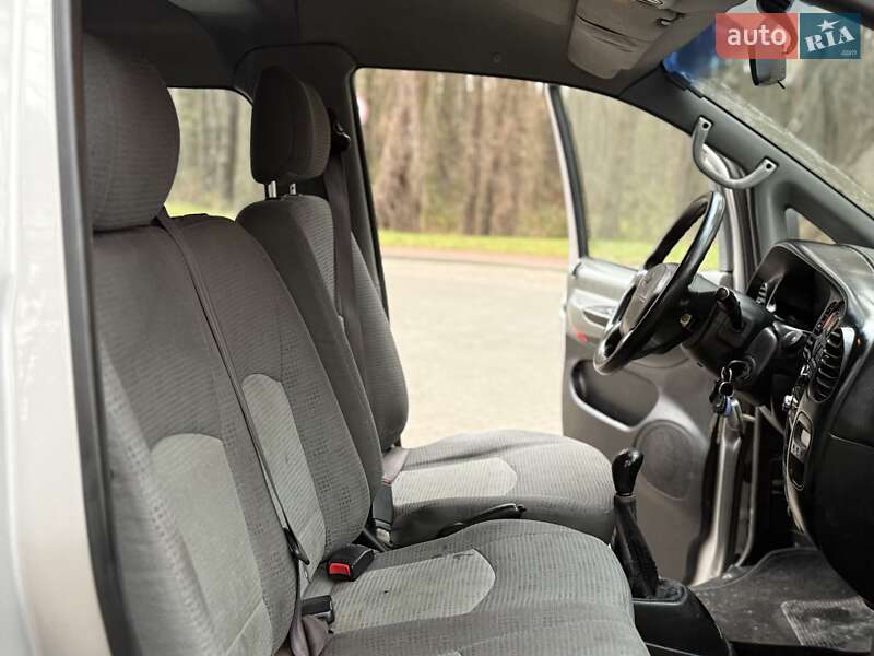 Минивэн Hyundai H-1 2005 в Львове