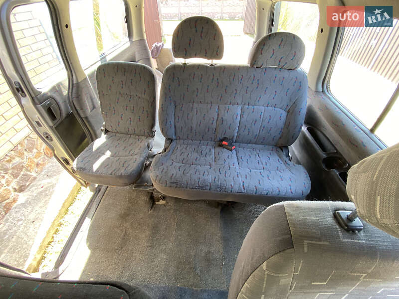 Минивэн Hyundai H-1 2005 в Луцке