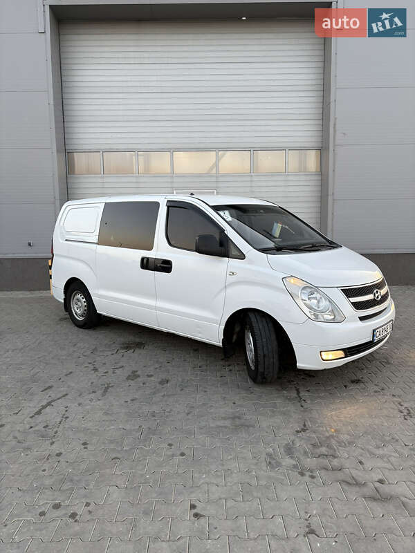 Hyundai H-1 2008