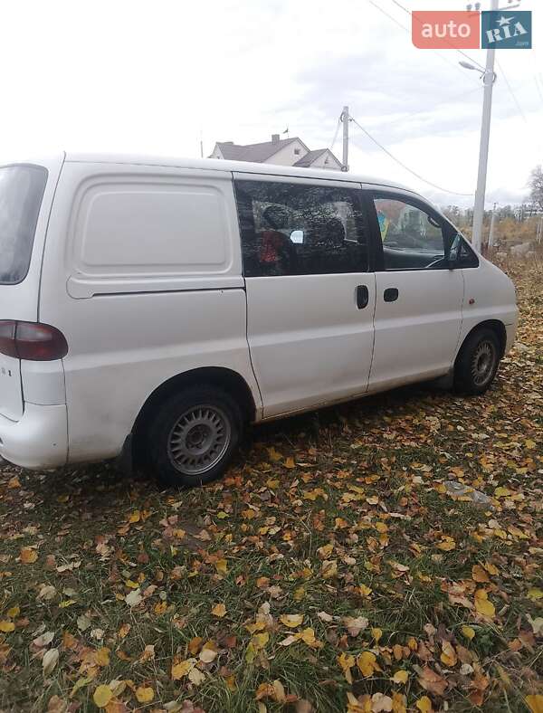 Минивэн Hyundai H-1 2000 в Чернигове