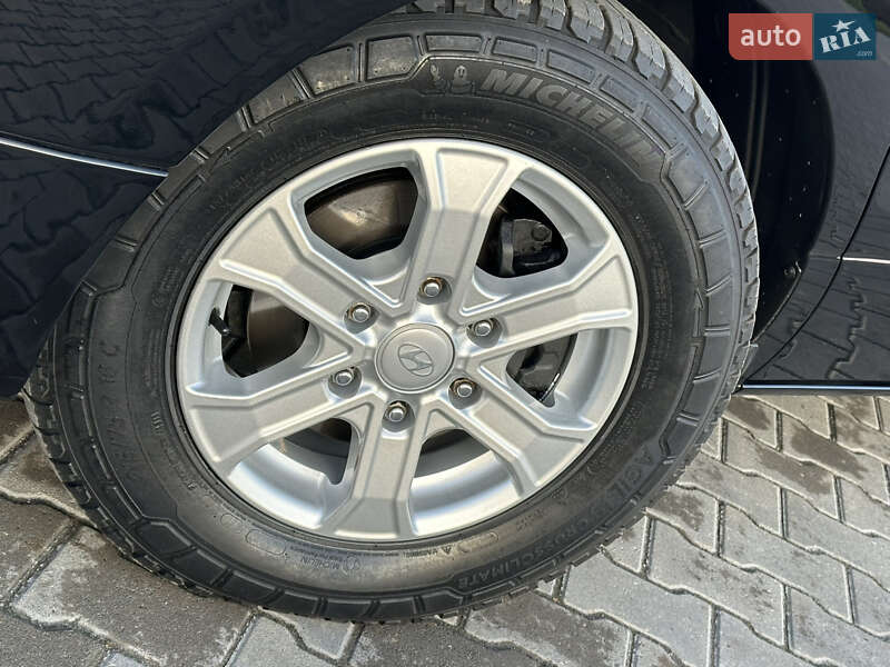 Минивэн Hyundai H-1 2012 в Одессе