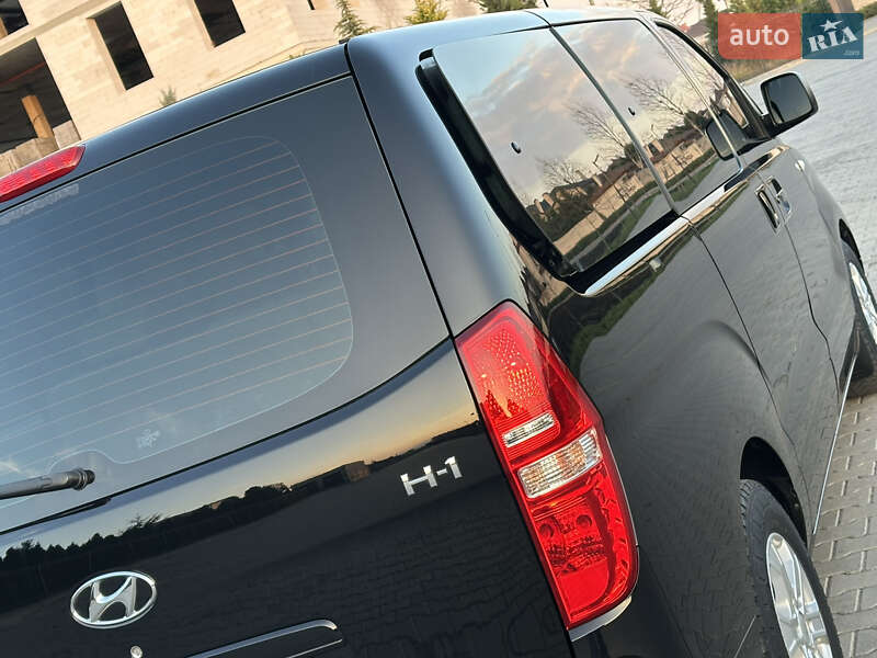 Минивэн Hyundai H-1 2012 в Одессе