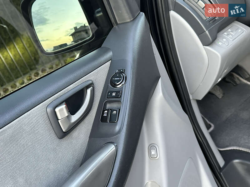 Минивэн Hyundai H-1 2012 в Одессе