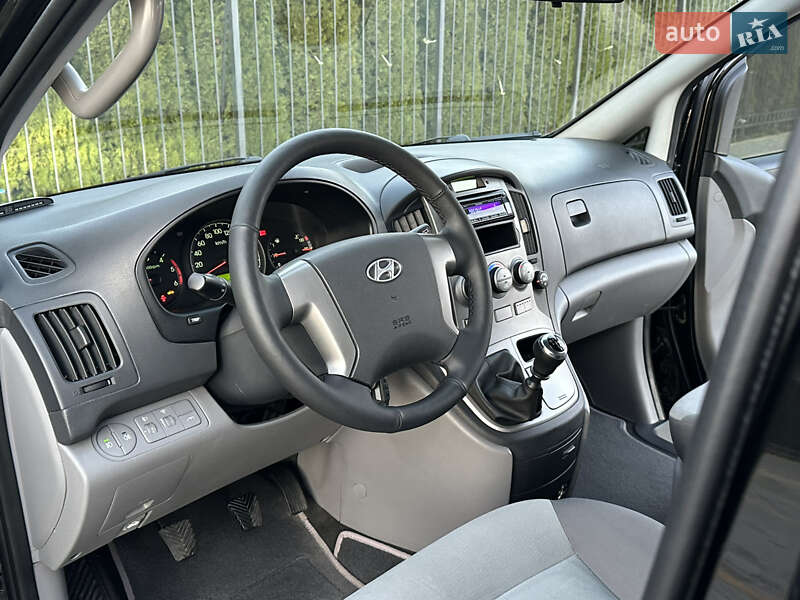 Минивэн Hyundai H-1 2012 в Одессе
