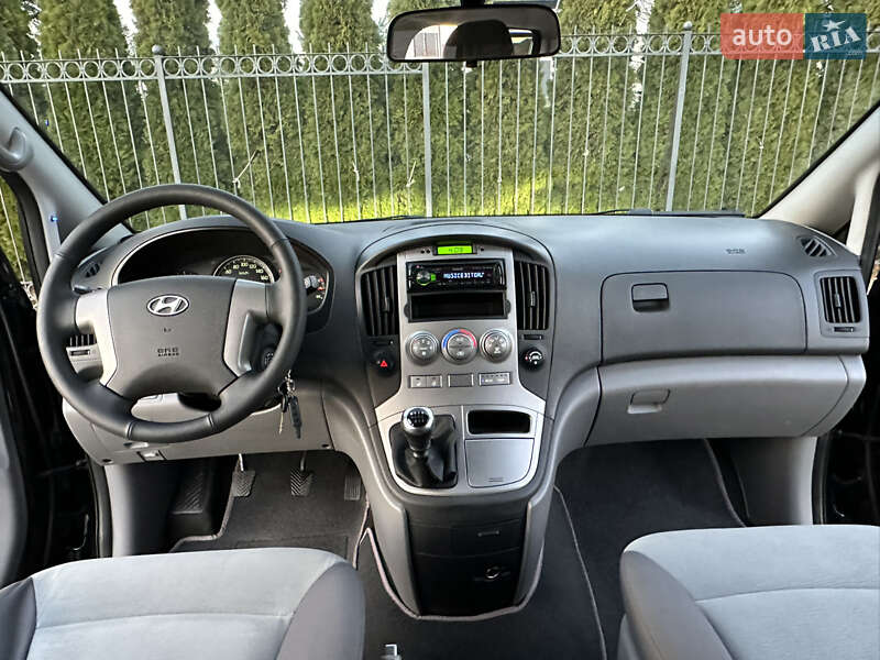 Минивэн Hyundai H-1 2012 в Одессе