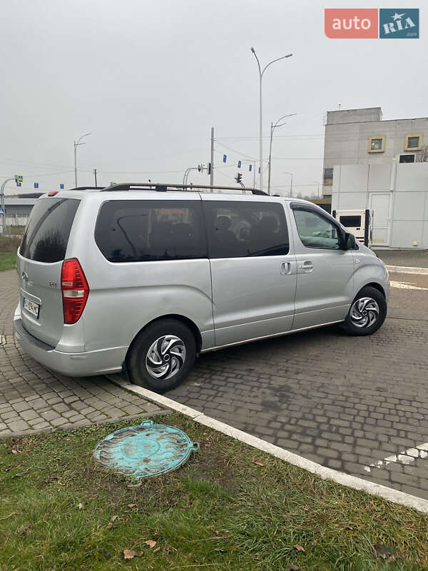 Минивэн Hyundai H-1 2008 в Киеве