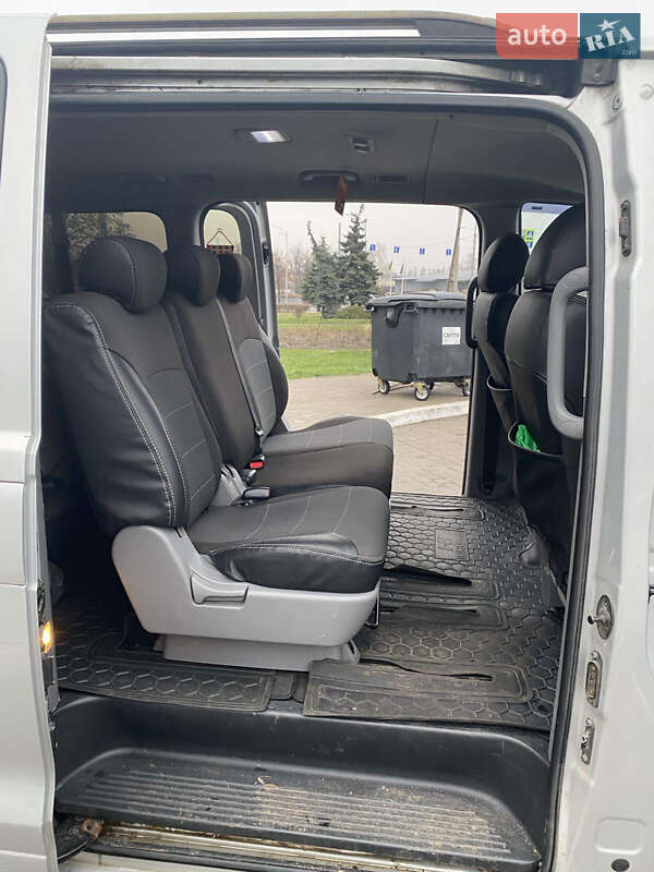 Минивэн Hyundai H-1 2008 в Киеве