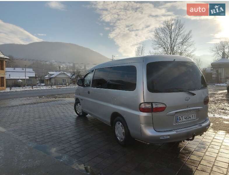 Мінівен Hyundai H-1 2007 в Косові