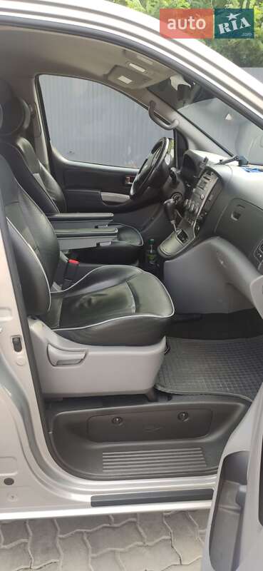Минивэн Hyundai H-1 2012 в Николаеве