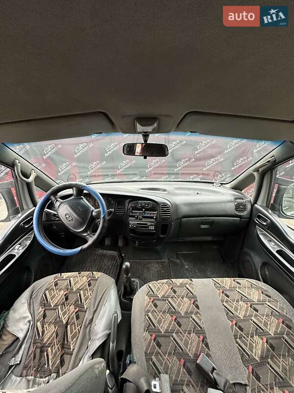 Минивэн Hyundai H-1 1999 в Сумах
