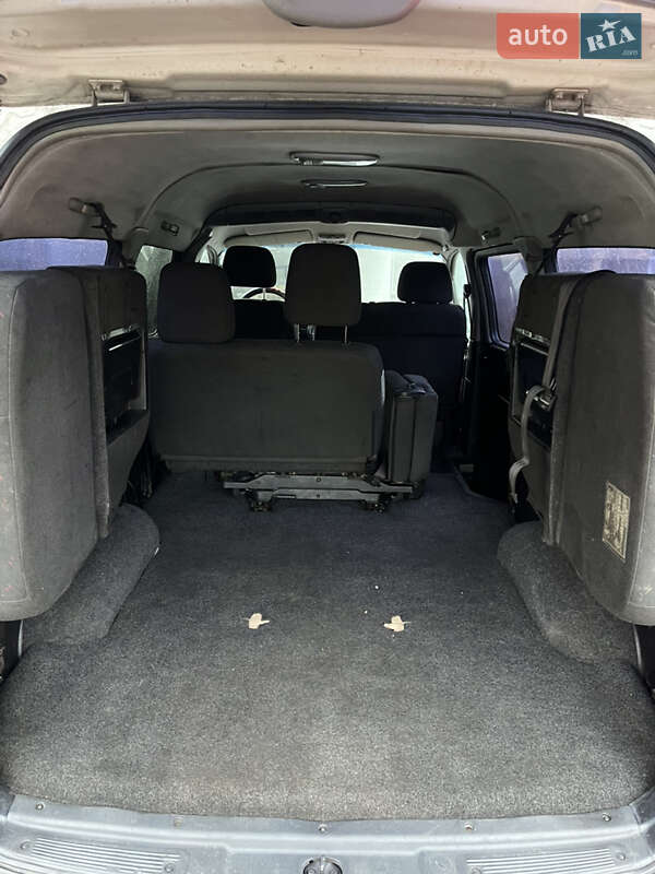 Минивэн Hyundai H-1 2002 в Николаеве