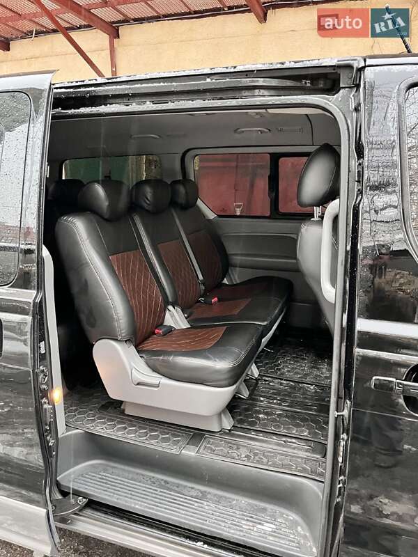 Минивэн Hyundai H-1 2012 в Киеве