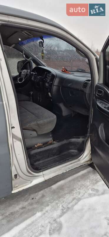 Грузопассажирский фургон Hyundai H-1 1999 в Киеве