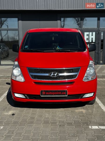 Hyundai H-1 2010