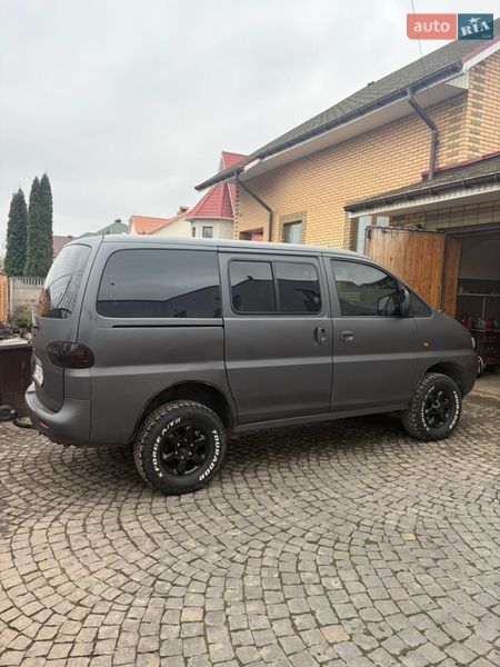 Минивэн Hyundai H-1 1999 в Виннице