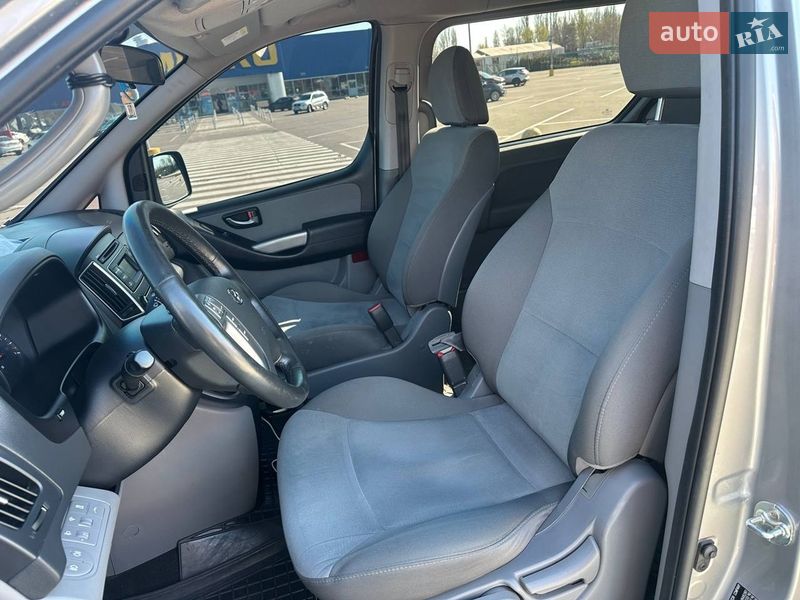 Минивэн Hyundai H-1 2016 в Одессе