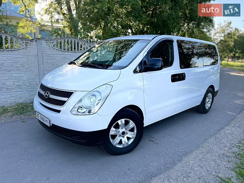 Hyundai H-1