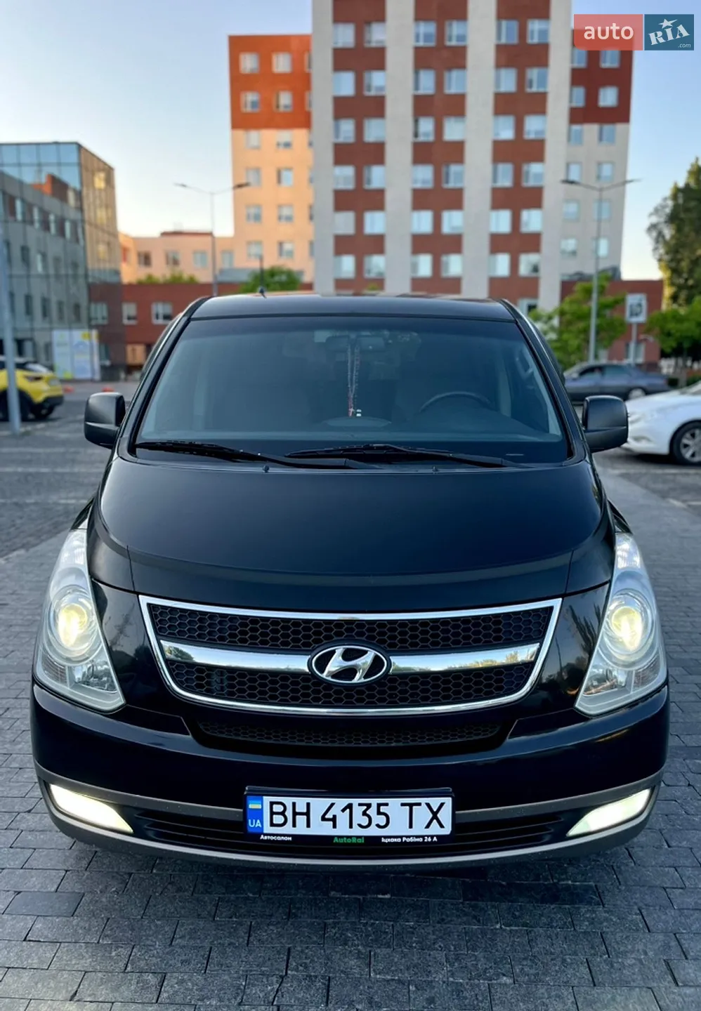 2012 Hyundai Starex (H-1) - фото 1