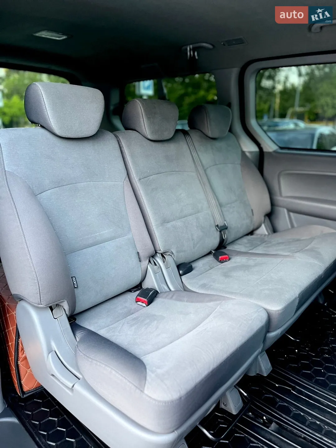 Hyundai H-1 2012 VIN KMHWH81JACU430940 фото оголошення 22 з 25