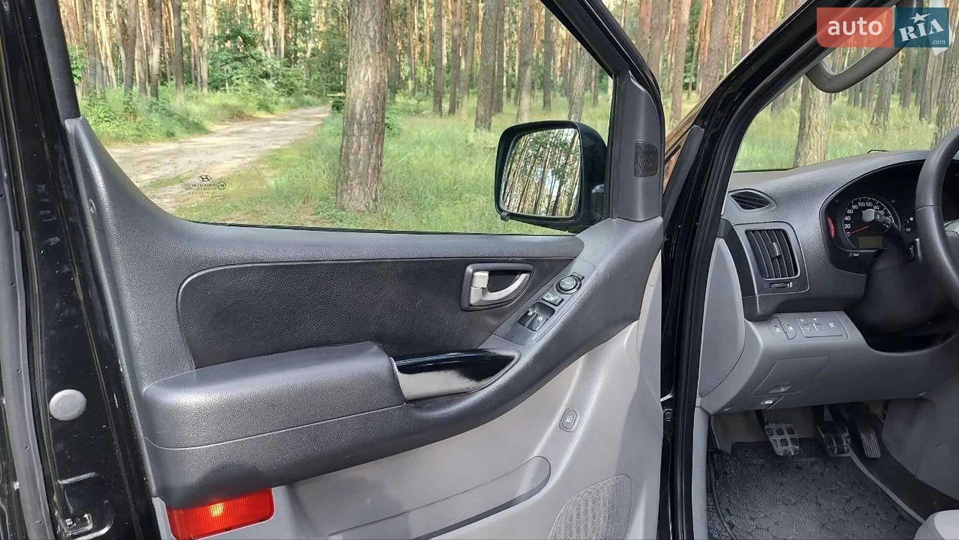 2011 Hyundai Starex (H-1) - мініатюра 13
