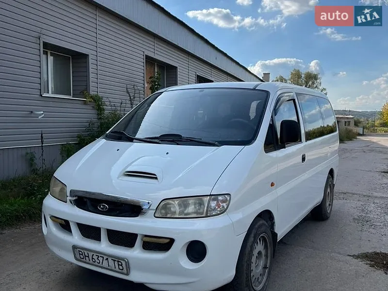 Hyundai H-1