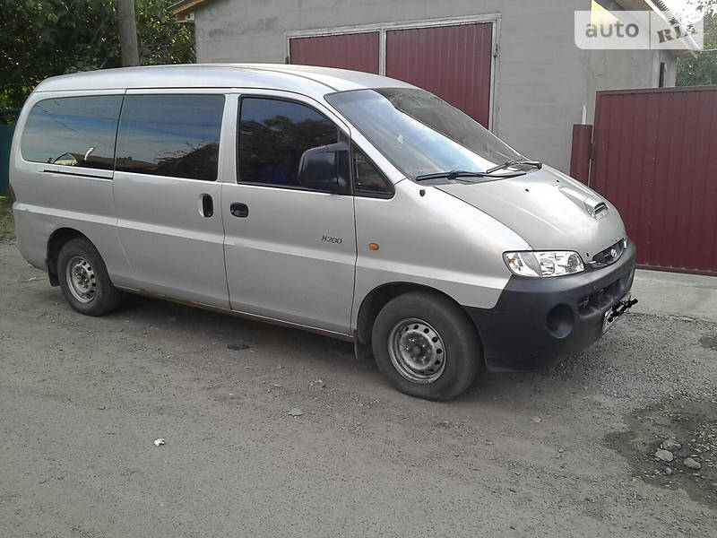 Минивэн Hyundai H 200 2003 в Жашкове