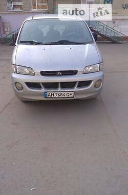 Минивэн Hyundai H 200 2000 в Первомайске