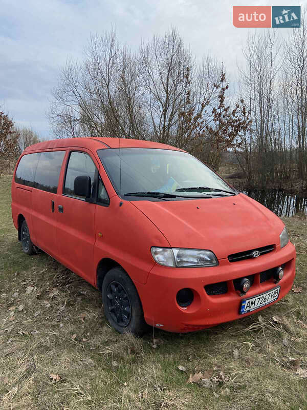 Hyundai H 200 2000