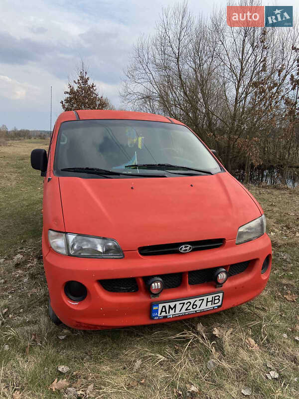 Минивэн Hyundai H 200 2000 в Житомире