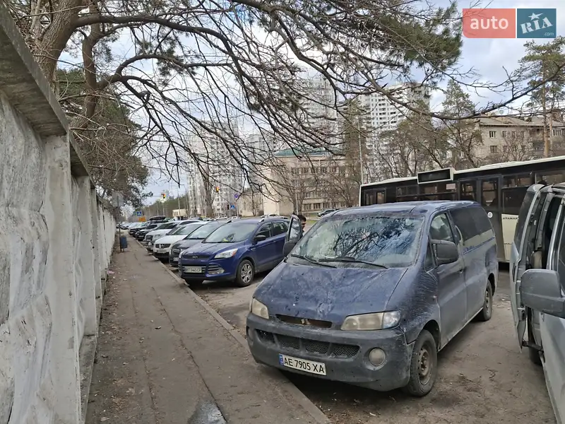 Hyundai H 200 2001