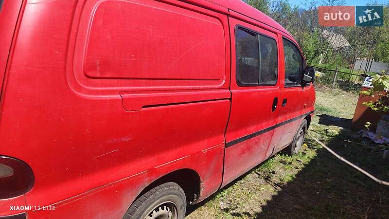 Минивэн Hyundai H 200 1998 в Сарате