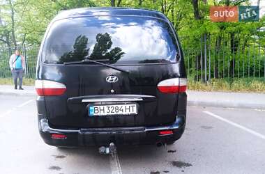 Минивэн Hyundai H 200 2004 в 