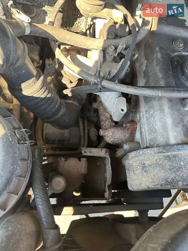 Минивэн Hyundai H 200 1998 в Тростянце