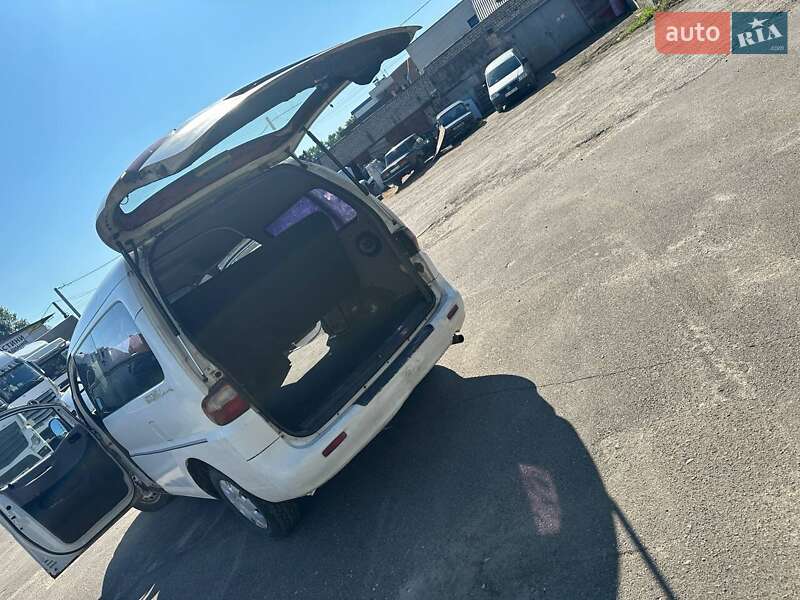 Минивэн Hyundai H 200 1998 в Тростянце