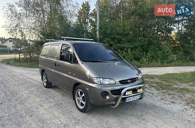 Вантажний фургон Hyundai H 200 2000 в Олевську