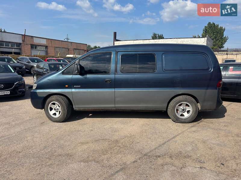 Мінівен Hyundai H 200 1998 в Запоріжжі