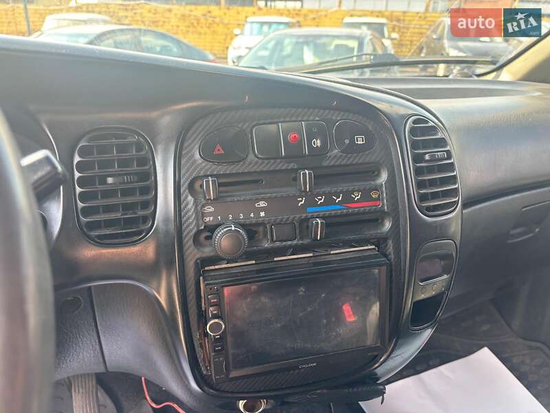 Мінівен Hyundai H 200 1998 в Запоріжжі