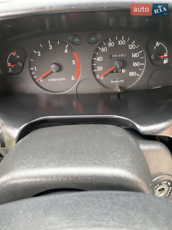 Мінівен Hyundai H 200 1998 в Новому Розділі