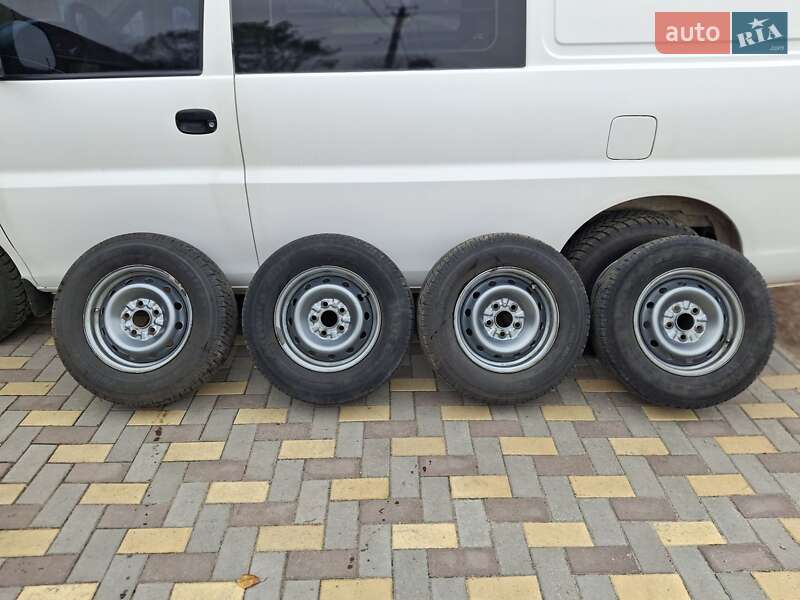 Грузовой фургон Hyundai H 200 2006 в Пятихатках