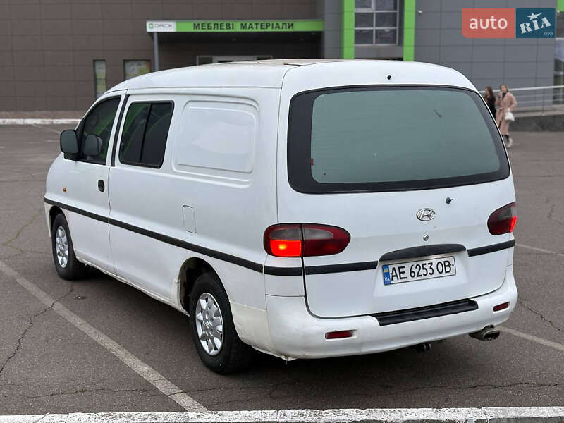 Минивэн Hyundai H 200 1999 в Кривом Роге