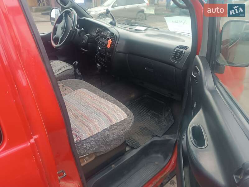 Мінівен Hyundai H 200 2000 в Слов'янську фото 10 Мінівен Hyundai H 200 2000 в Слов'янську