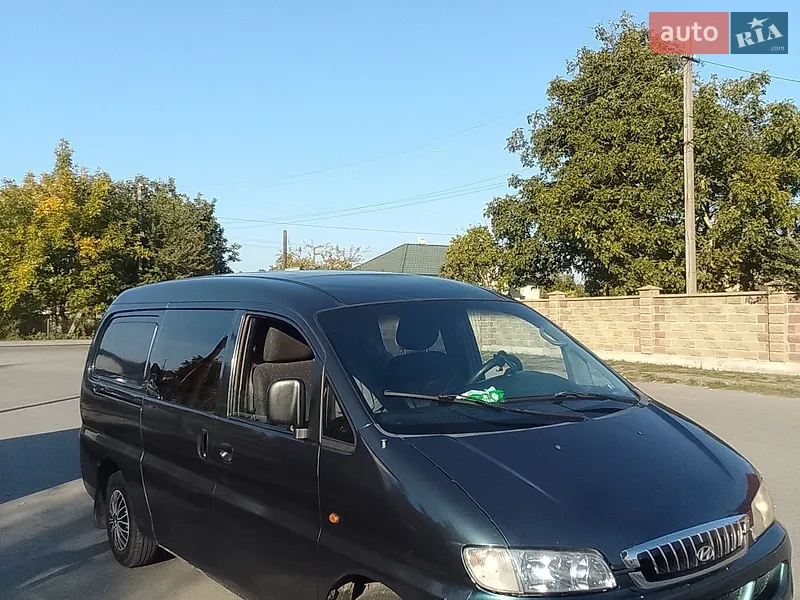 Hyundai H 200 2001