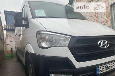 Грузовой фургон Hyundai H 350 2015 в Киеве