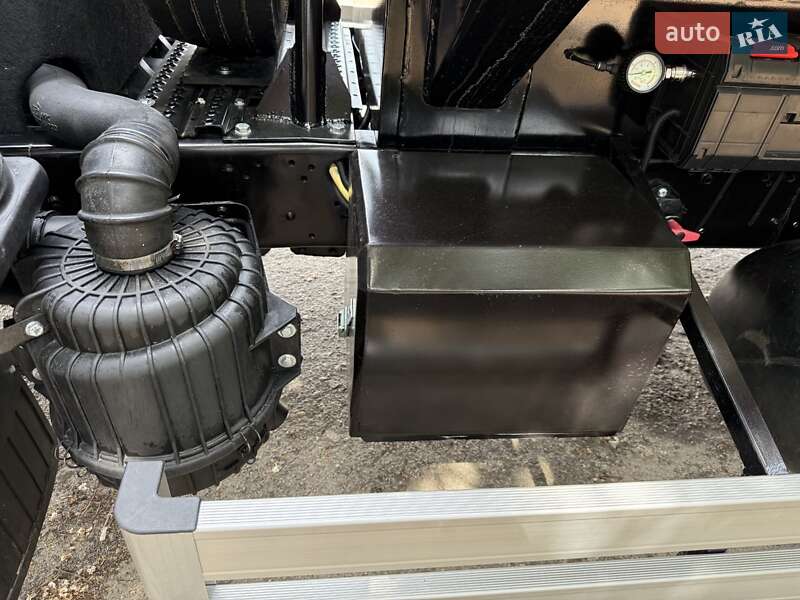 Бензовоз Hyundai HD 65 2004 в Запорожье