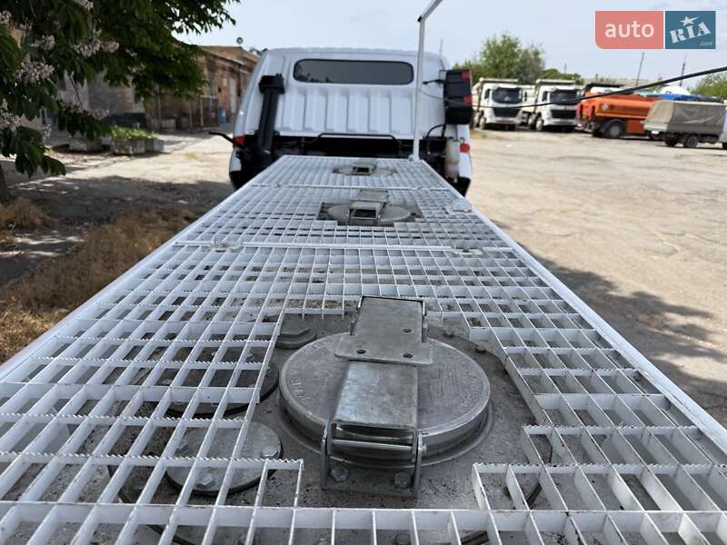 Бензовоз Hyundai HD 65 2004 в Запорожье