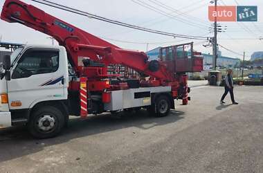 Автовышка Hyundai HD 65 2010 в Одессе