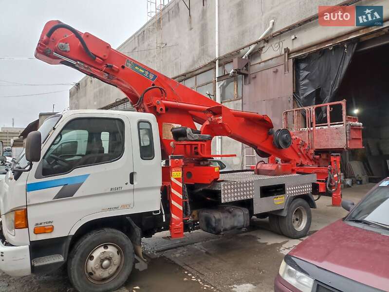 Автовышка Hyundai HD 65 2010 в Одессе