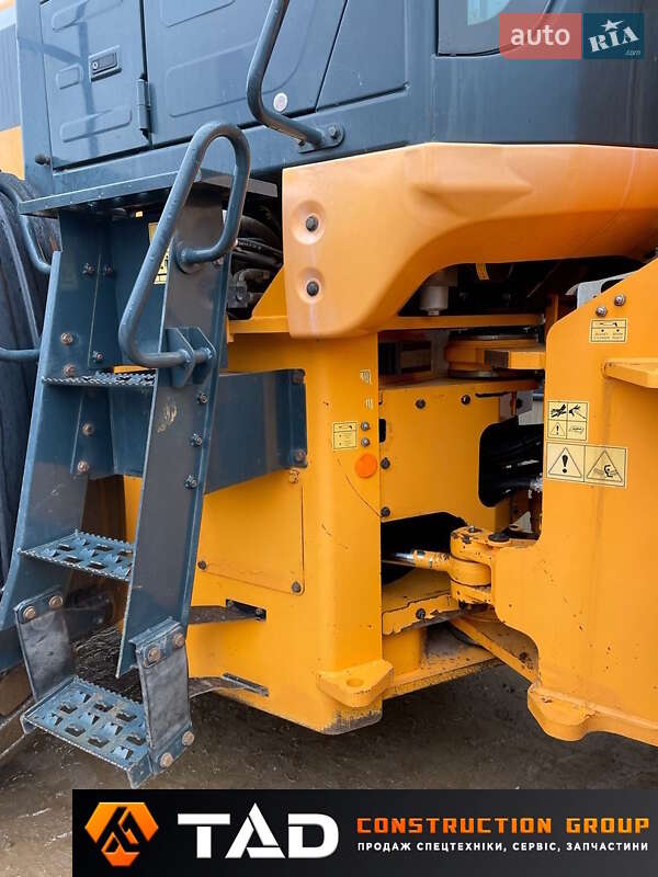 Фронтальный погрузчик Hyundai HL 770 2016 в Киеве