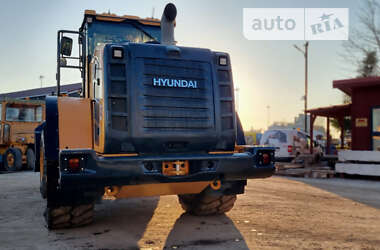 Фронтальный погрузчик Hyundai HL 2020 в 